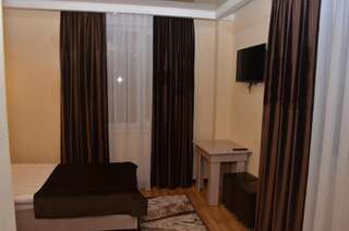 Отель Sunrise Karakol Каракол Двухместный номер Делюкс с 2 отдельными кроватями-10
